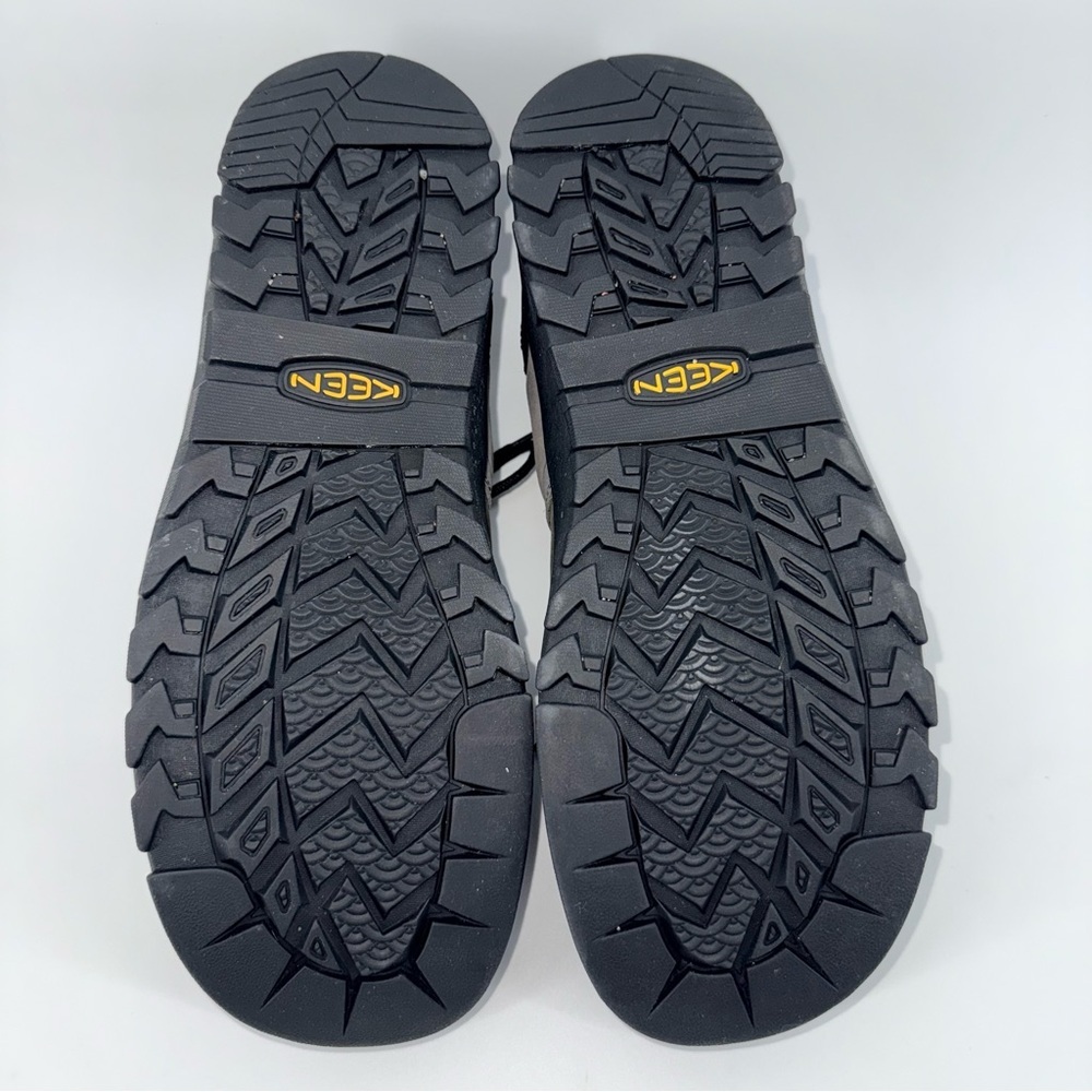 Keen Men's Casual Lace-Up Suede Outdoor Shoes in Gray and Black - Picture 5 of 6